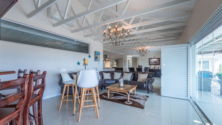 5 Bedroom Property for Sale in Plattekloof 2 Western Cape